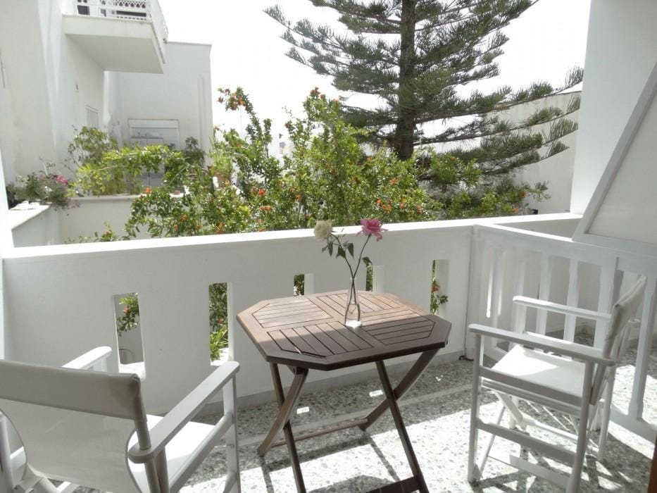 Naxos Lane Center Studios Hotel in Naxos