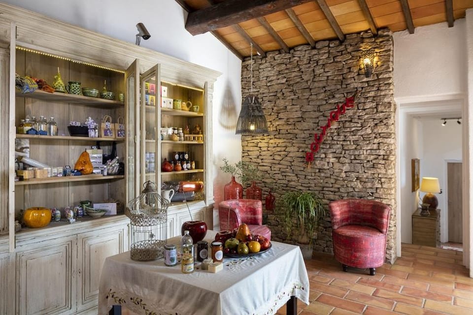 Hotel La Clé des Champs Boutique hôtel & spa Hotel in Provence-Alpes-Côte d'Azur