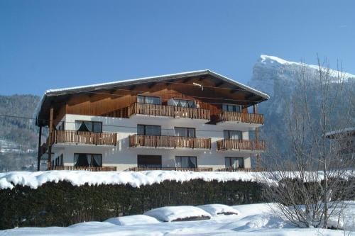 Appartements Giffre et Clesson - DAHU COMPAGNIE Hotel in Samoëns