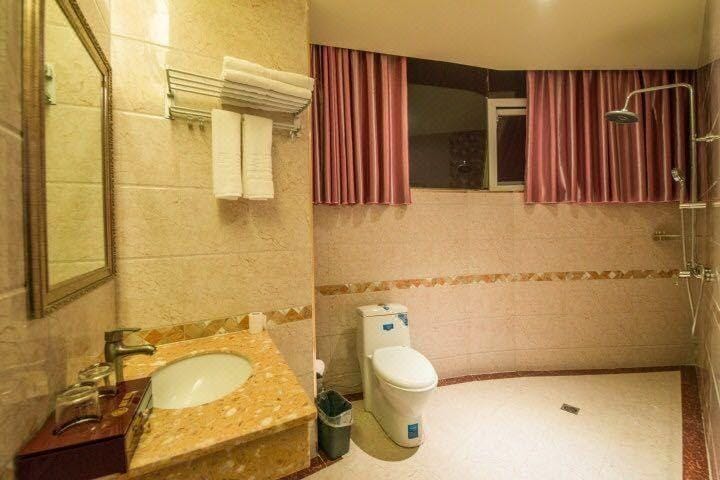 Jinlong Hotel Hotel in China
