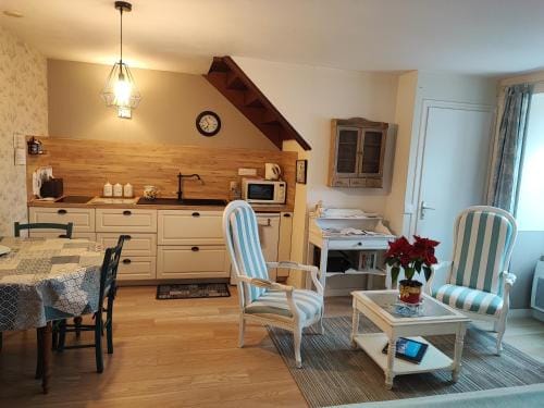 Les Hortensias de Kerbarch Hotel in Brittany