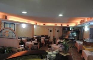Albergo Ristorante Delfino Hotel in Novara