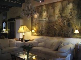 Maison d'Hotes de l'Eveche Hotel in Provence-Alpes-Côte d'Azur