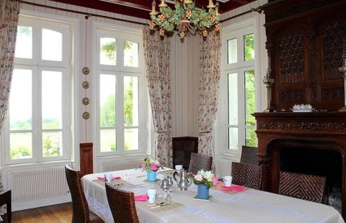 Manoir de Kerangosquer Hotel in Pont-Aven