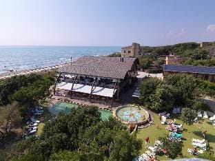 Canado Club Family Village Hotel in Tuscany