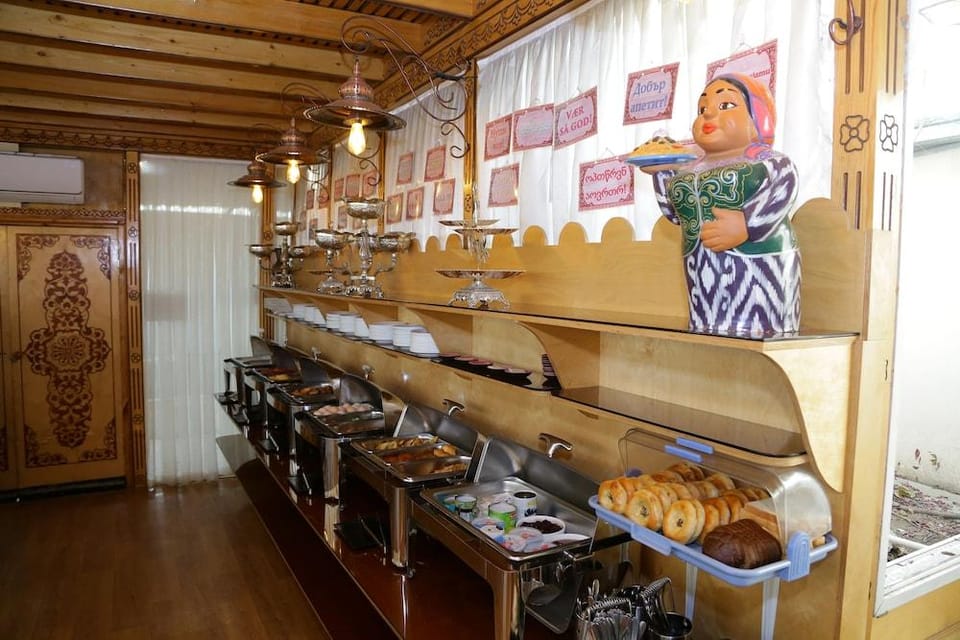 Hotel Hon Saroy Hotel in Europe