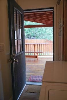 Country Club Chalet Hotel in Big Bear