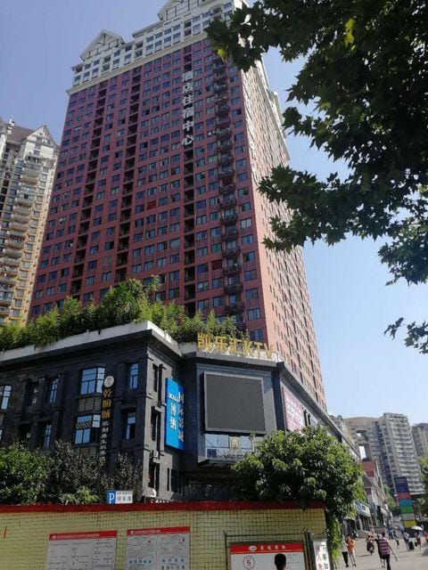 Three Mountain Bay Hotel in Sichuan
