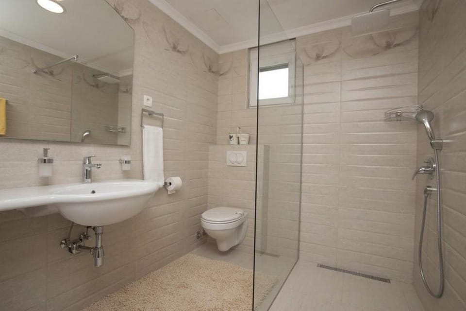 Guest House Medin Hotel in Budva Municipality