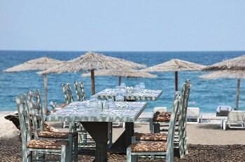 Sourediko Hotel in Decentralized Administration of the Aegean