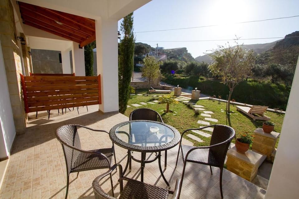 Agarathos Traditional Rooms Hotel in Crete