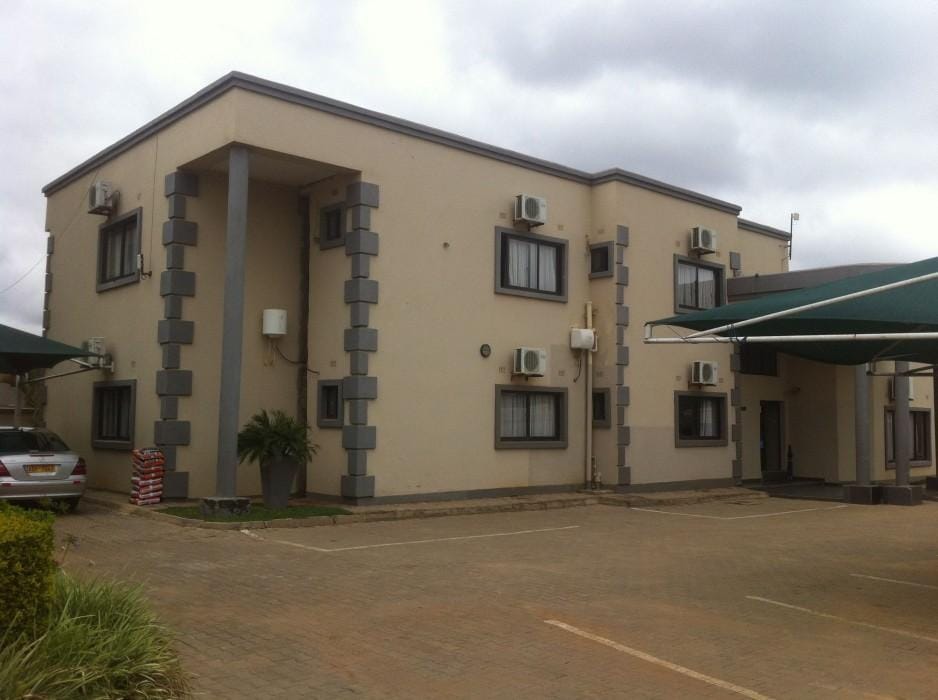 Four Pillars Lodge Hotel in Lusaka