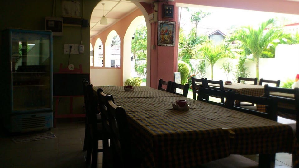 Ocean View Guesthouse Hotel in Negombo