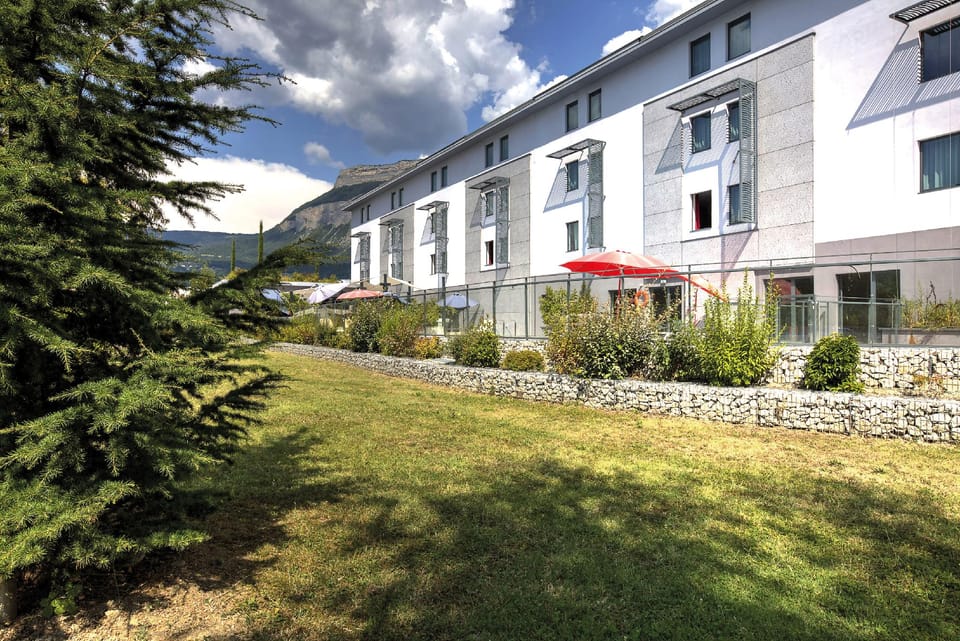 Appart'City Confort Grenoble Inovallée Apartment hotel in Meylan