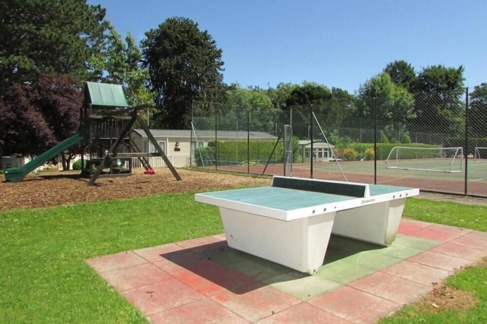 Lyons Woodlands Hall Hotel Hotel in Wales