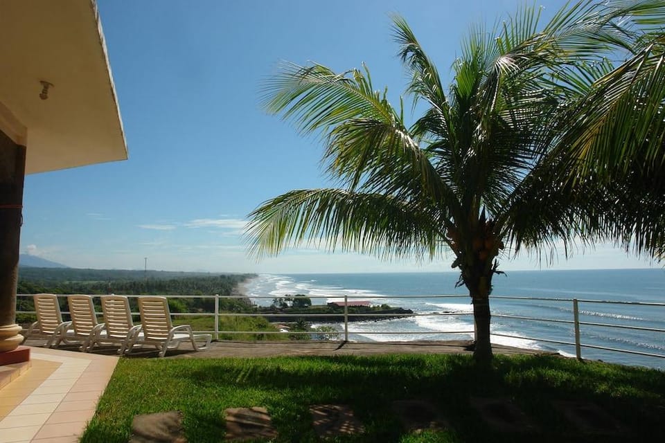 Hotel Miraflores Hotel in El Salvador