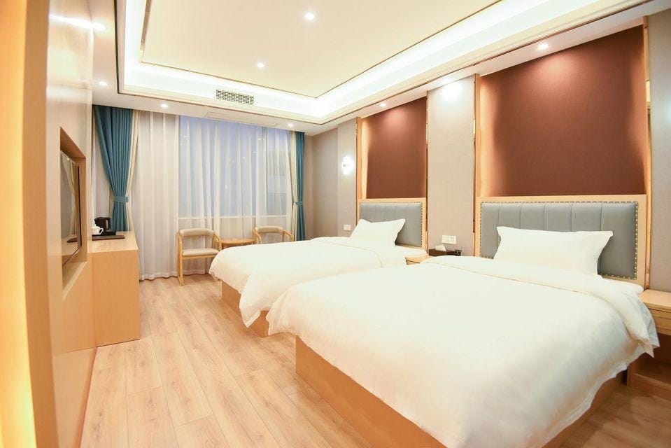 Pebble Hotel (Dayi Shaqu) Hotel in Chengdu