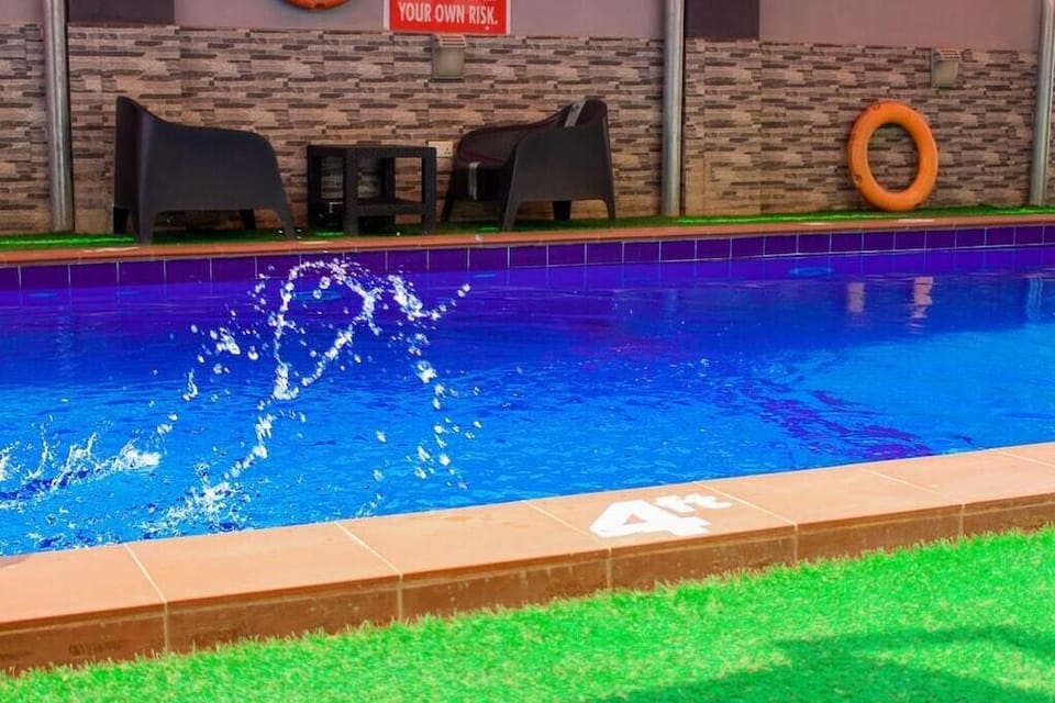 Crest Hotel Jos Hotel in Cameroon