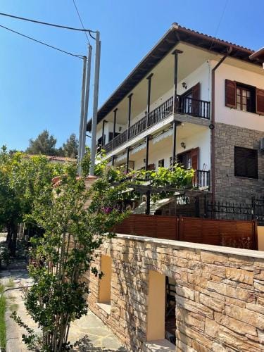 Viva Properties Inn in Halkidiki