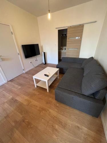 Studio Neuf Centre-Ville #17 Hotel in La Seyne-sur-Mer