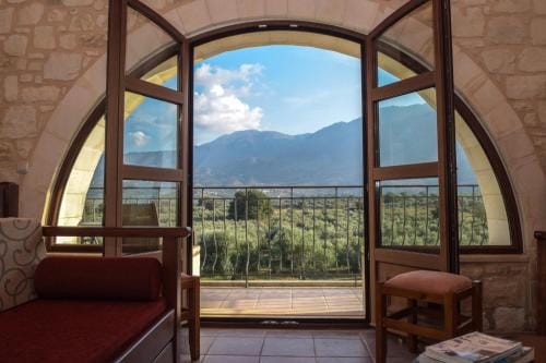 Villa Ostria Near Georgioupolis - 3bd 2ba Hotel in Crete