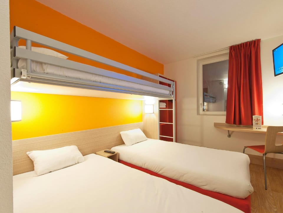 Guestroom