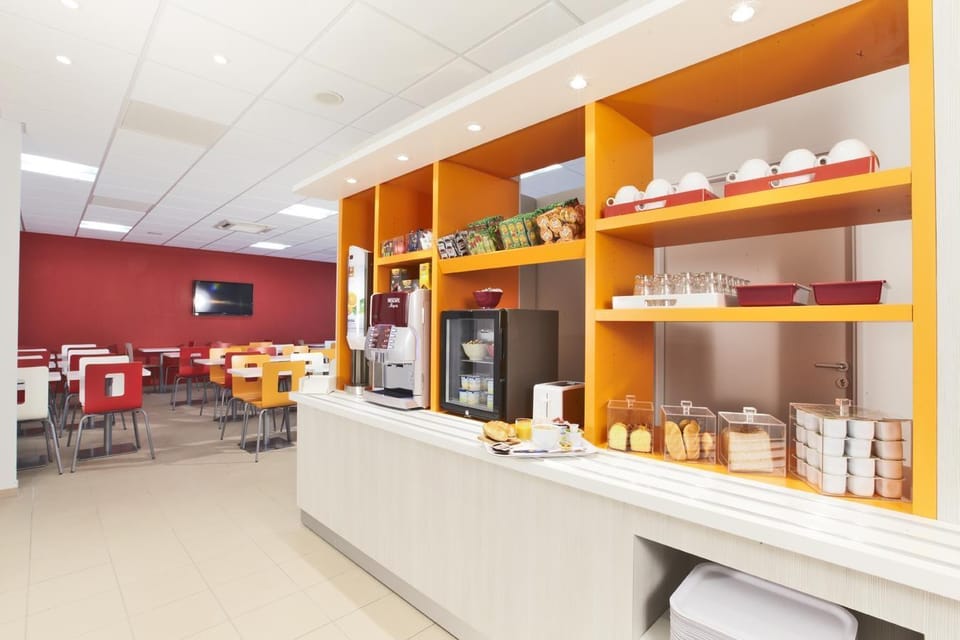 Coffee shop