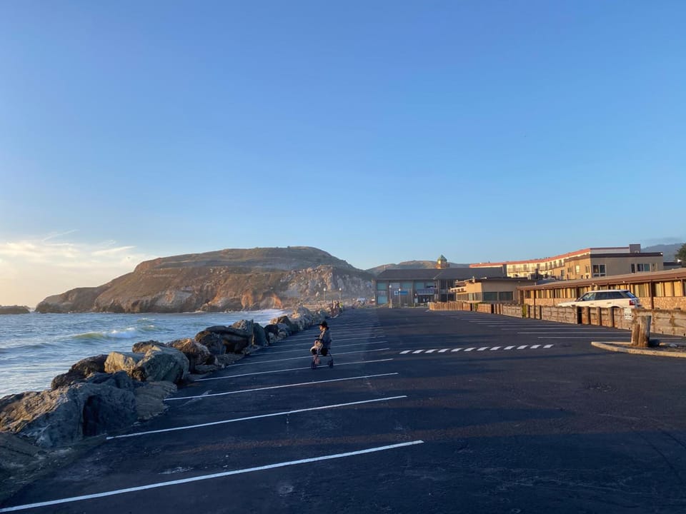 Sea Breeze Motel Motel in Pacifica