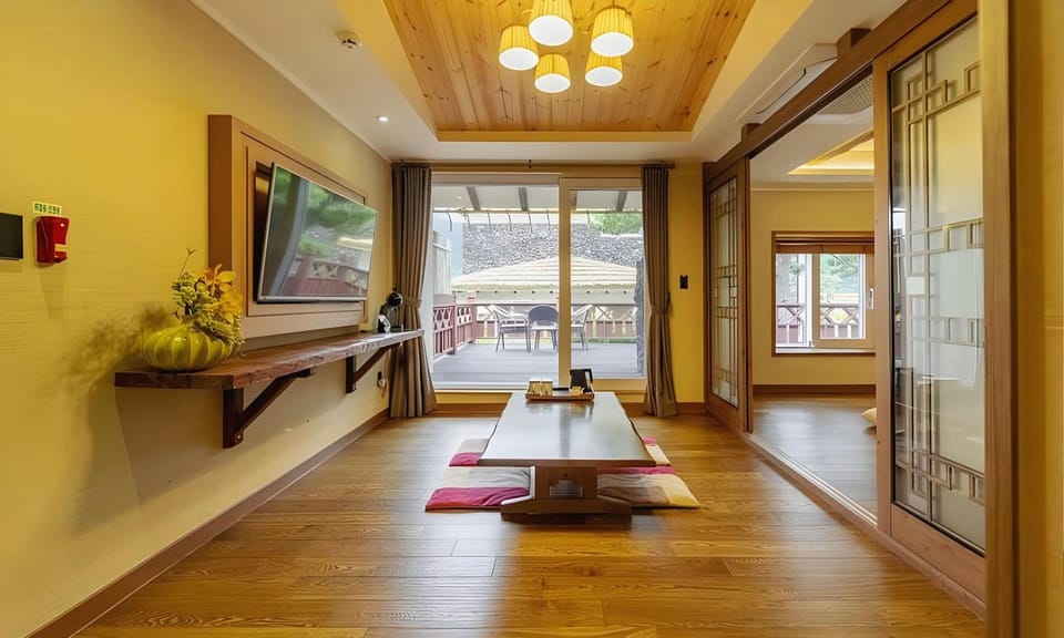 Tongyeong Hansan Marina Resort                                                                   Resort in South Korea