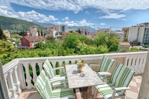 Apartments Elena Hotel in Budva