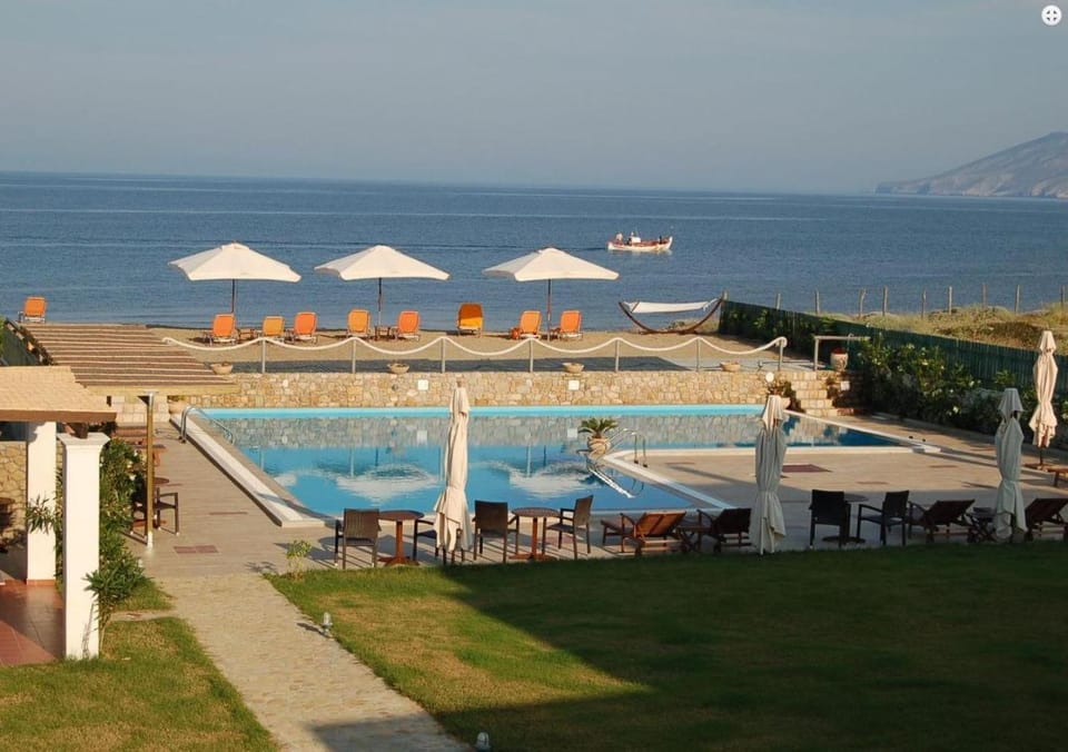 Vina Beach Hotel Hotel in Euboea