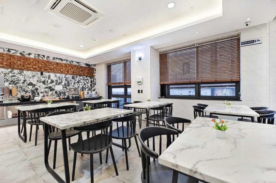 Hotel YUNA Business Motel in Busan