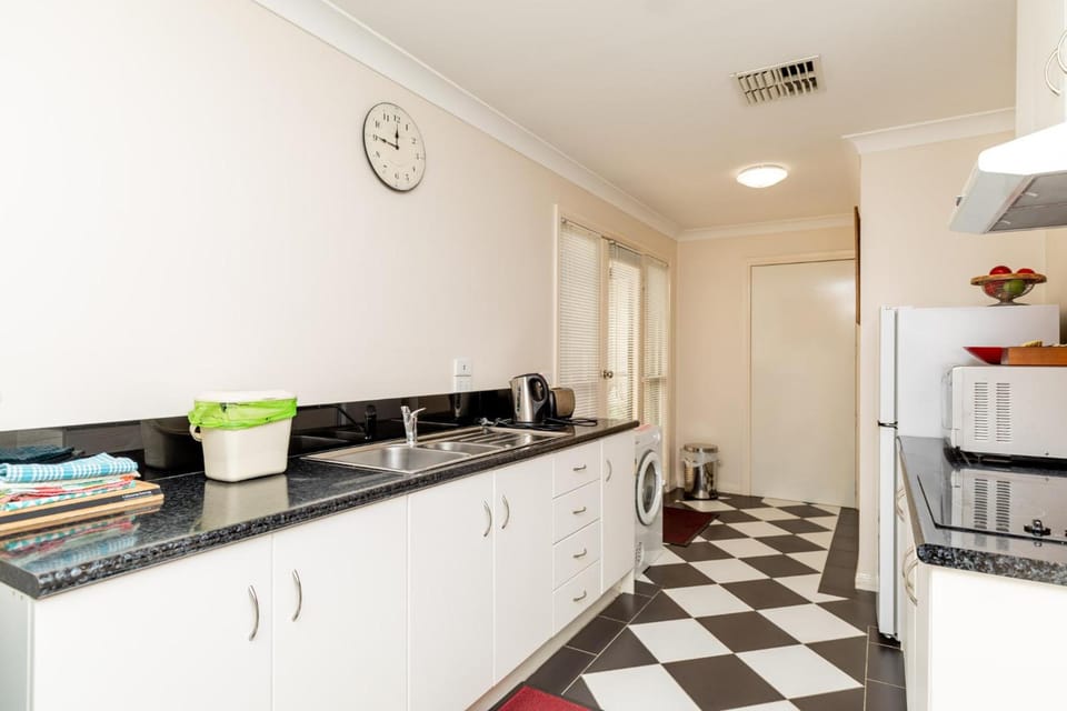 94 Best Studio Apartments Apartment hotel in North Wagga Wagga