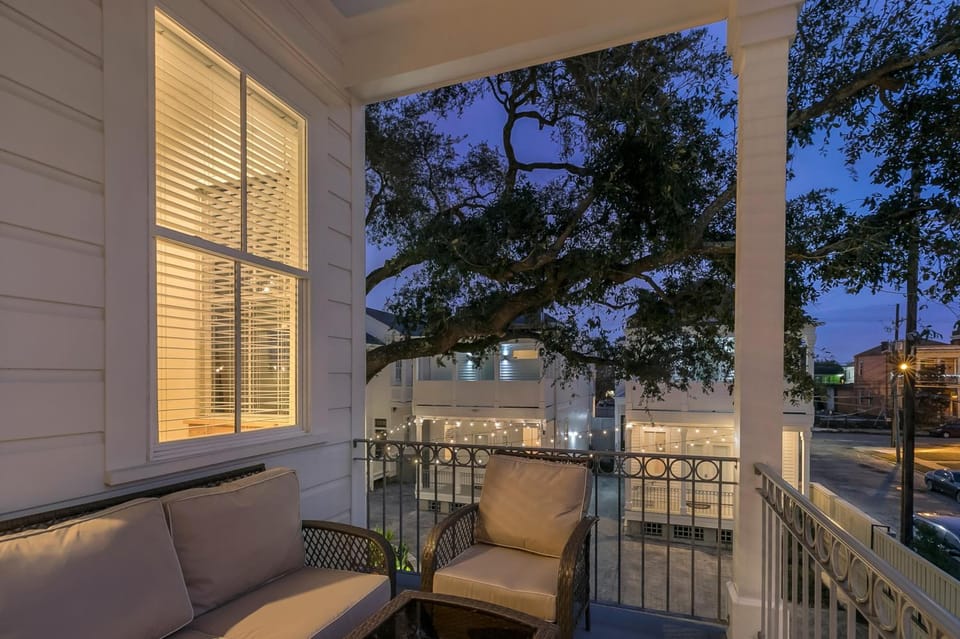 Spacious 2BR in Prime Garden District Location w Pool Hotel in Warehouse District