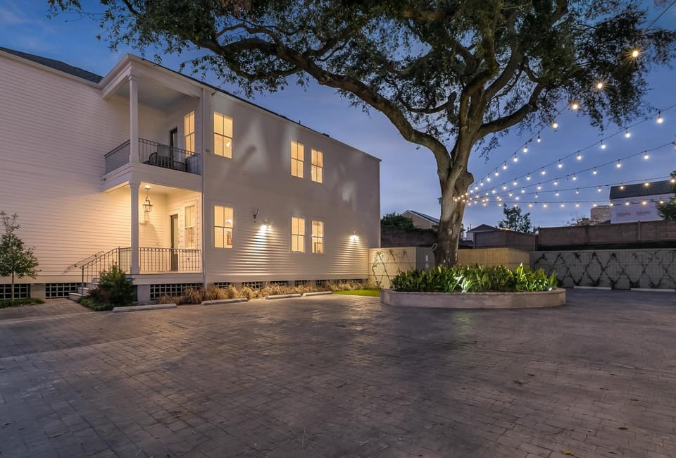 Spacious 2BR in Prime Garden District Location w Pool Hotel in Warehouse District
