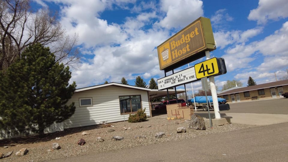 Budget Host 4U Motel Motel in North Dakota