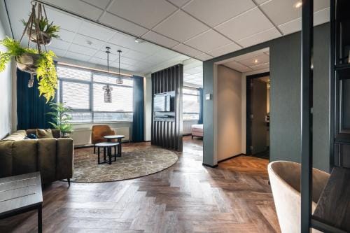 Onderwijshotel De Rooi Pannen Eindhoven Hotel in Eindhoven