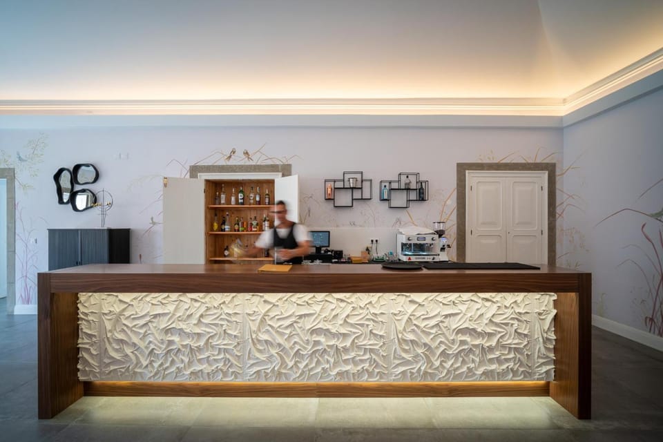 Bar/lounge
