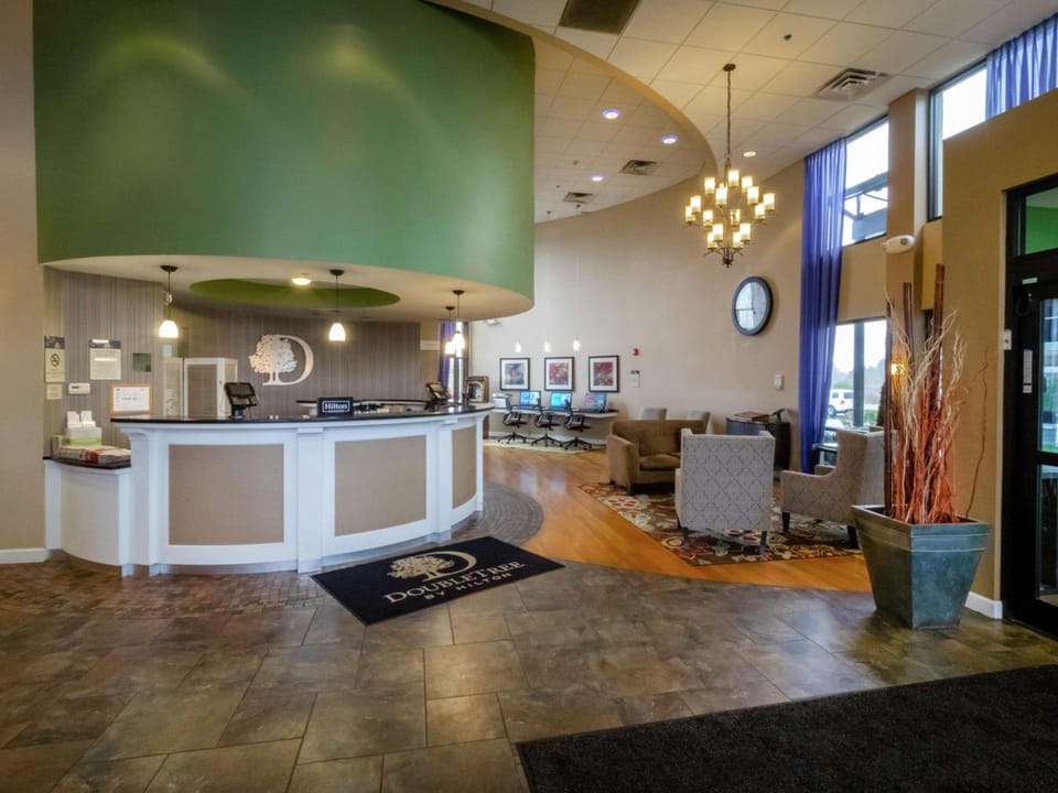 DoubleTree by Hilton Hotel Buffalo - Amherst Hotel in New York
