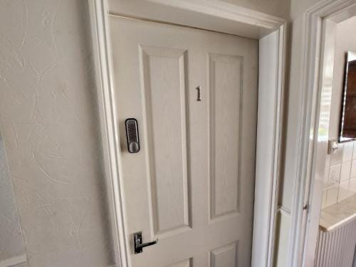 Sheldon Shared House Hotel in Solihull