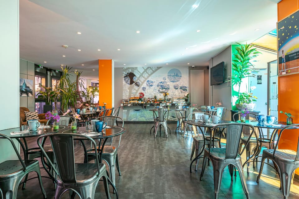 Hotel Alpha Paris Eiffel by Patrick Hayat  Hotel in Paris