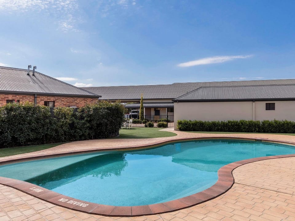 Mercure Wagga Wagga Hotel in North Wagga Wagga