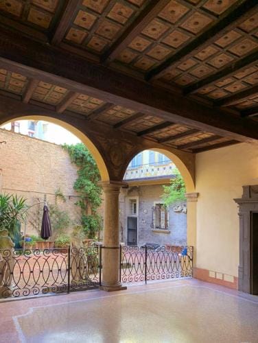 Castellata La Suite Hotel in Bologna