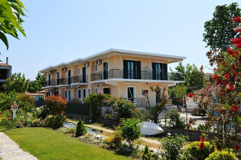 EVIA DREAM FAMILY APARTMENTS Apartment hotel in Euboea