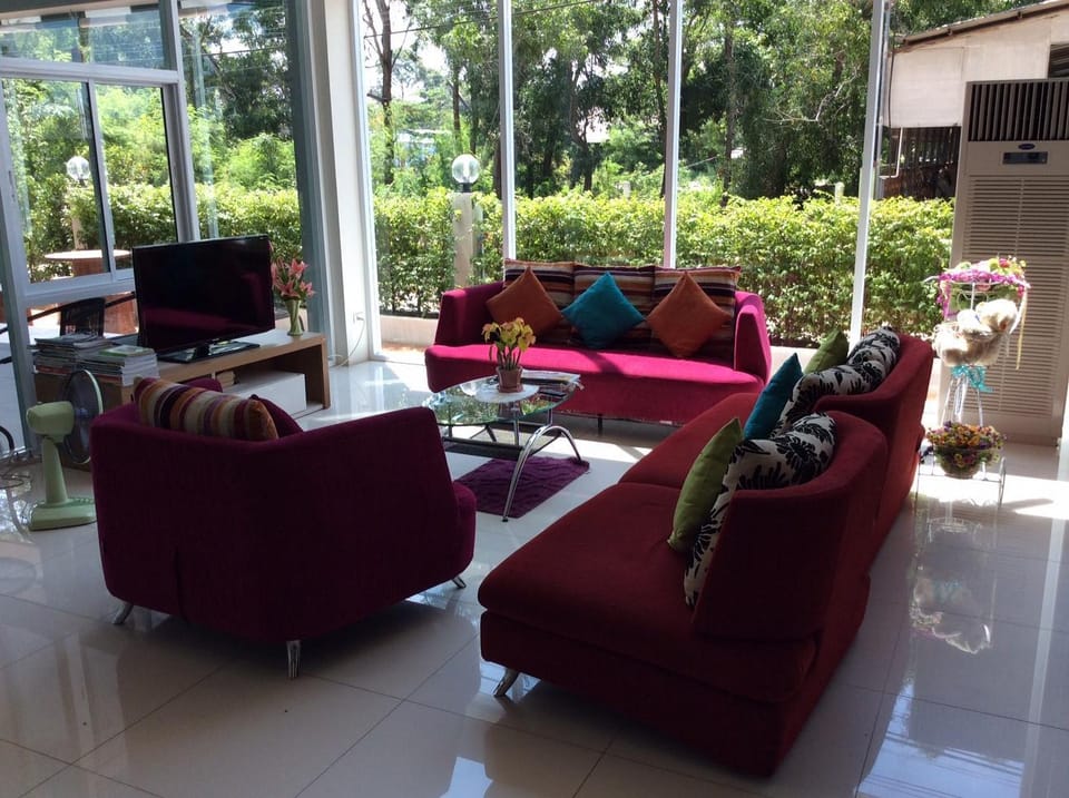 The Centrino Serviced Residence Hotel in Surat Thani Changwat
