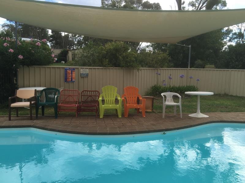 Swimming pool [outdoor]