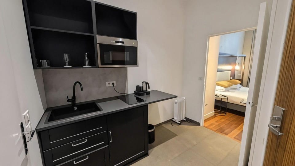Appart Hotel Avalon Hotel in Paris