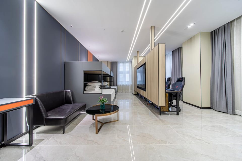 Fd Club Hotel - Qian Tan Hotel in Shanghai