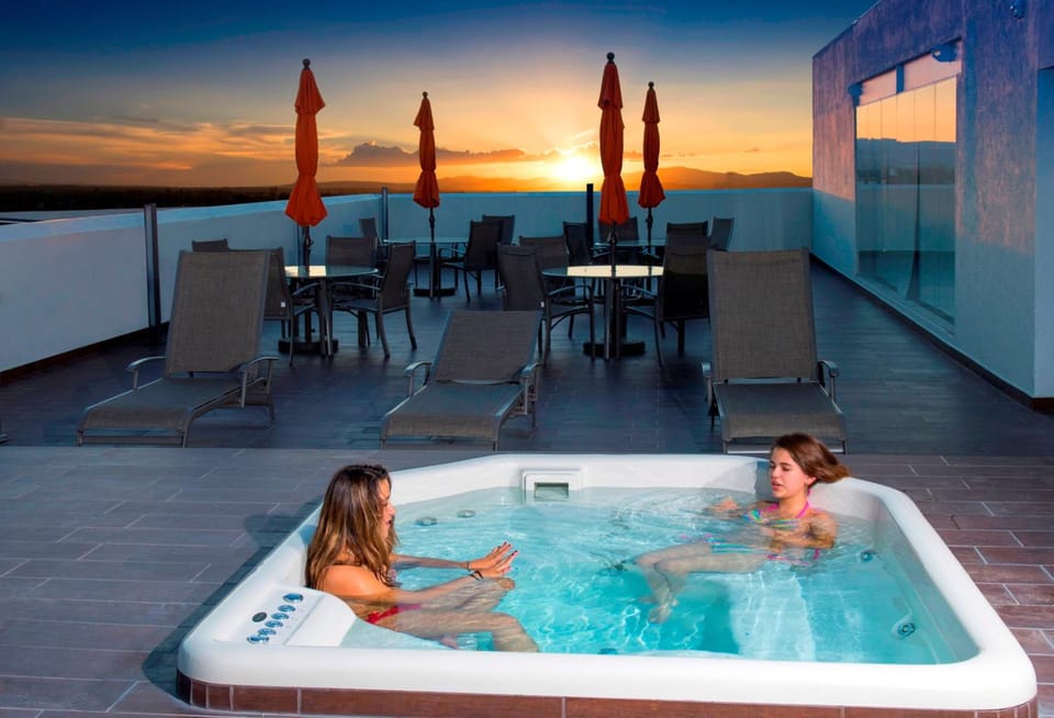 Holiday Inn Express & Suites Queretaro By IHG Hotel in Santiago de Queretaro