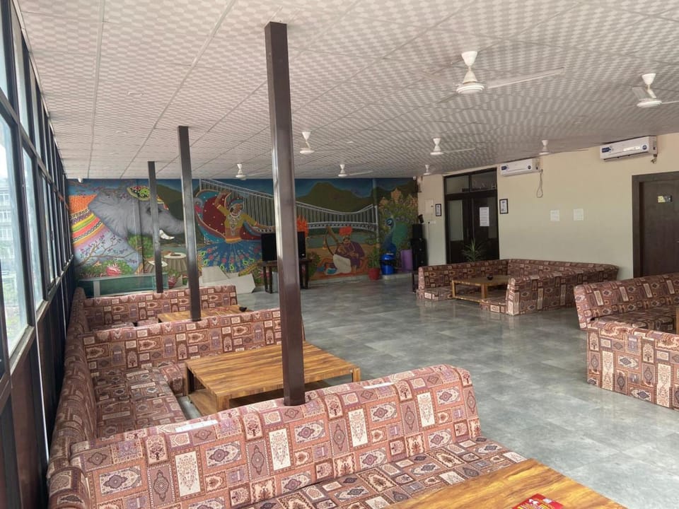 HOG - House of Gypsy Hostel in Rishikesh